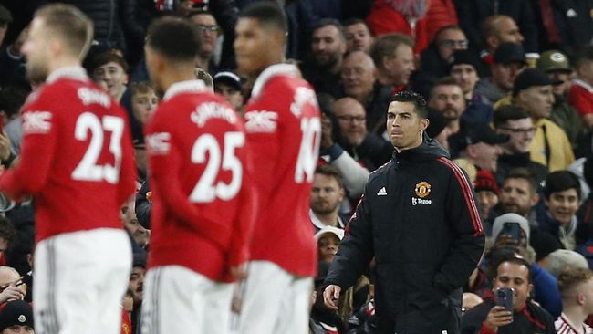 Cristiano Ronaldo kembali bikin ulah saat Manchester United mengalahkan Tottenham Hotspurb dengan meninggalkan laga di Old Trafford sebelum berakhir.