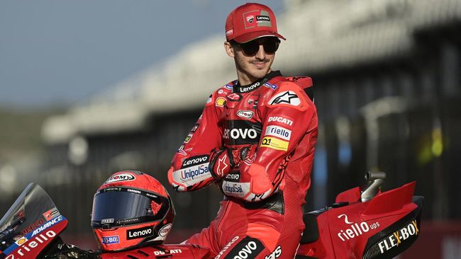 Pembalap Ducati Francesco Bagnaia merasa ada yang membatasi dirinya untuk tampil optimal di MotoGP Valencia, Minggu (6/11).
