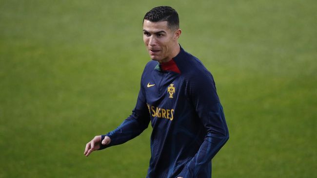 Manchester United dilaporkan telah memulai proses untuk mendepak Cristiano Ronaldo dari skuad.
