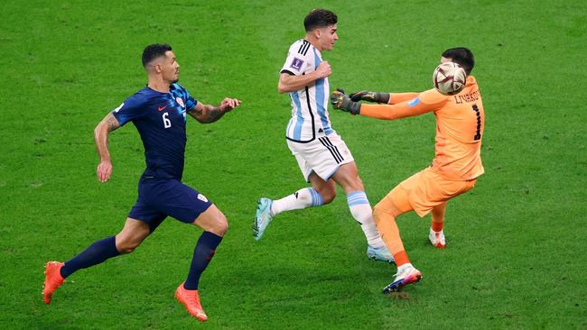 Berikut catatan brilian Alvarez setelah menyumbang dua gol dalam kemenangan Argentina atas Kroasia pada babak semifinal Piala Dunia 2022.