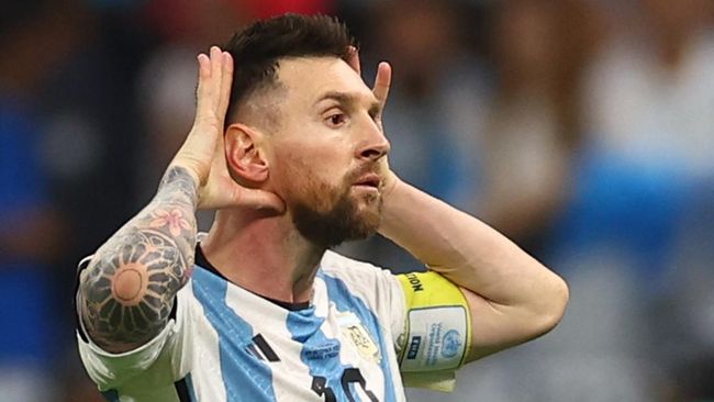 Pelatih veteran asal Argentina, Angel Cappa, tidak setuju jika Lionel Messi disebut sebagai