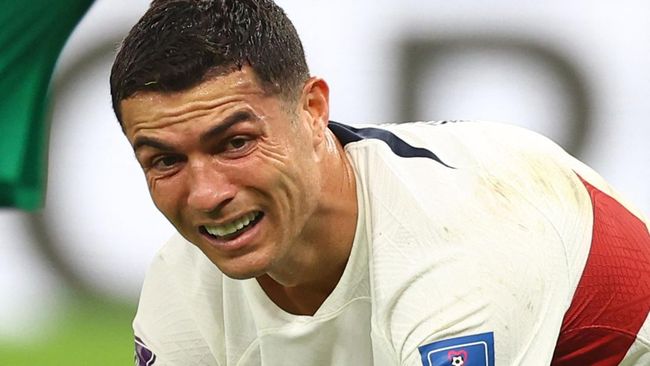 Gary Neville mengaku ngeri melihat Ronaldo menangis di lorong dan ruang ganti usai Portugal tersingkir di Piala Dunia 2022.