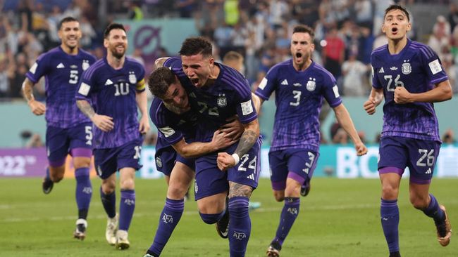 Grup C dan D Piala Dunia 2022 menyelesaikan laga ketiga dengan timnas Argentina tampil luar biasa. Berikut hasil, klasemen, dan top skor Piala Dunia 2022.