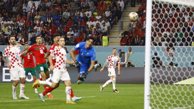 Timnas Kroasia meraih juara ketiga Piala Dunia 2022 usai menang 2-1 atas Maroko di Stadion Internasional Khalifa, Sabtu (17/12).