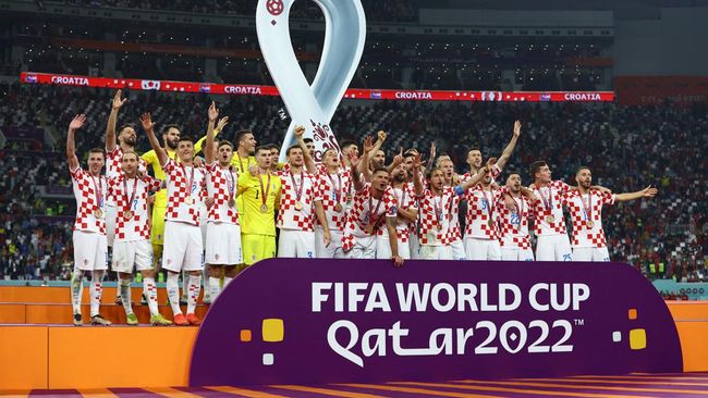 Peluang Argentina dan Lionel Messi juara Piala Dunia 2022 makin terbuka setelah Kroasia meraih juara ketiga dengan mengalahkan Maroko 2-1, Sabtu (17/12).