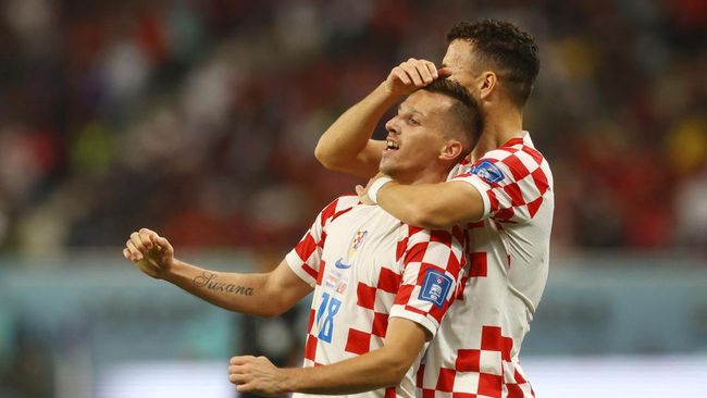 Timnas Kroasia unggul 2-1 atas Maroko pada babak pertama perebutan peringkat ketiga Piala Dunia 2022 di Stadion Internasional Khalifa, Sabtu (17/12).