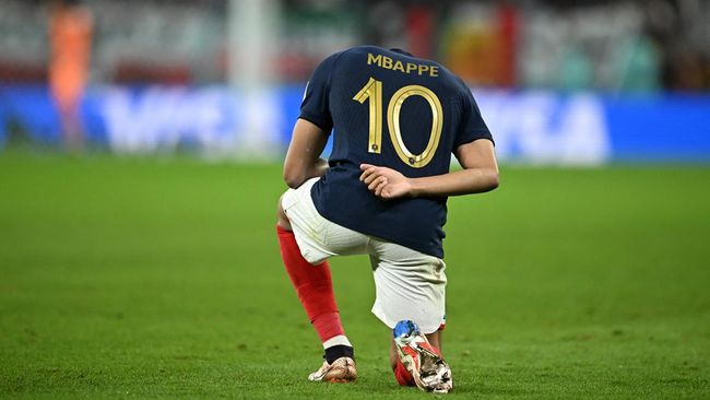 Kylian Mbappe mencatatkan rekor gila setelah Prancis menang 3-1 atas Polandia di babak 16 besar Piala Dunia 2022 di Stadion Al Thumama, Minggu (4/12).