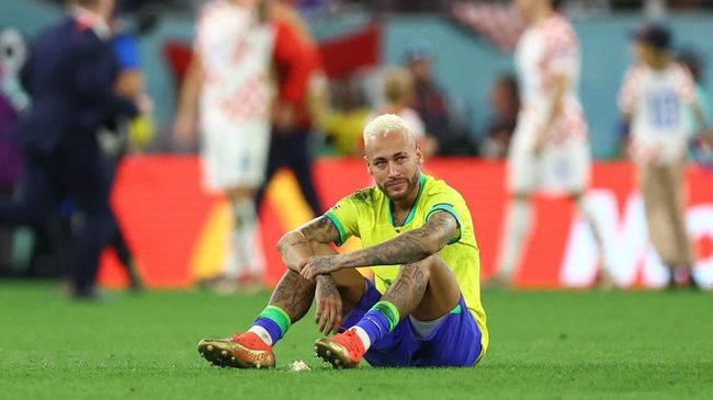 Neymar mengaku hancur usai Brasil dikalahkan Kroasia pada babak 8 besar Piala Dunia 2022.