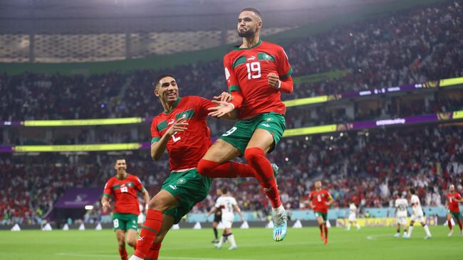 Maroko berhasil lolos ke semifinal usai mengalahkan Portugal di babak 8 besar Piala Dunia 2022, Sabtu (10/12) malam WIB.