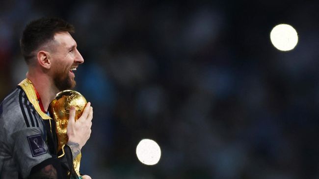 Paris Saint-Germain (PSG) ketar-ketir menanggapi permintaan tidak wajar Lionel Messi usai Piala Dunia 2022 bersama Argentina.