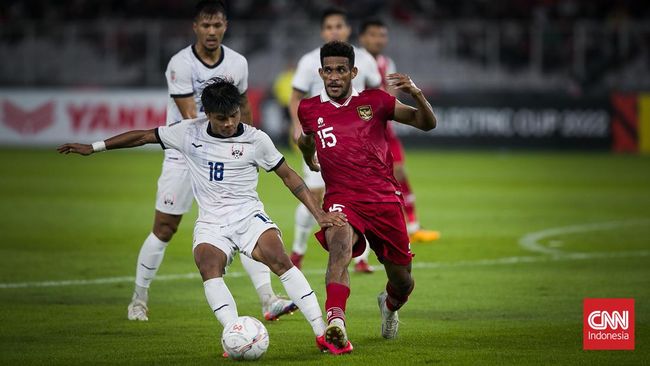 Penampilan Kamboja saat melawan Timnas Indonesia pada laga Grup A Piala AFF 2022 di SUGBK mendapatkan pujian dari netizen Indonesia.