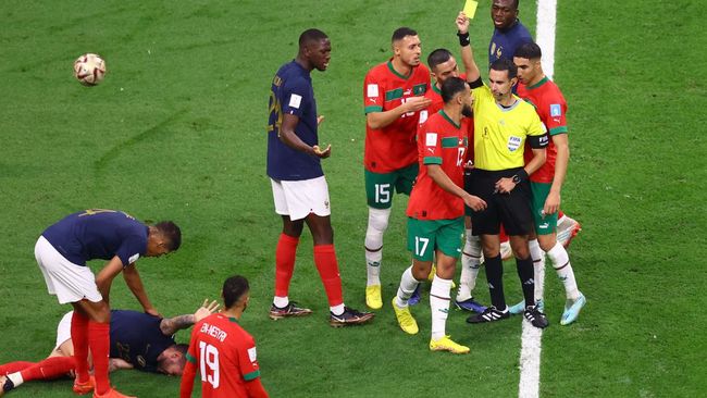 Federasi Sepak Bola Maroko (FMRF) protes kepada FIFA soal kinerja wasit Cesar Ramos yang memimpin semifinal Piala Dunia 2022 melawan Prancis.