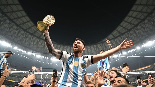 Unggahan foto Lionel Messi setelah menjuarai Piala Dunia 2022 menjadi yang terbanyak menerima likes di Instagram.