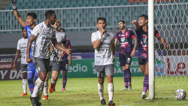 Banjir delapan gol terjadi saat Rans Nusantara FC bermain imbang lawan Bali United di Liga 1 2022/2023.
