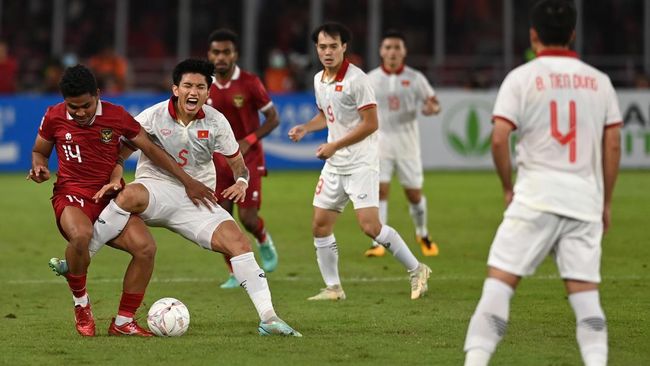 Pelatih Vietnam Park Hang Seo mengungkapkan siap mengakui Timnas Indonesia kini berada di level yang sama jika kalah pada leg kedua semifinal Piala AFF 2022.