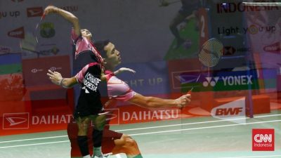 Sempat kalah di gim pertama, Jonatan Christie memastikan langkah ke semifinal Indonesia Masters 2023 setelah memenangi duel sengit melawan Lakshya Sen.
