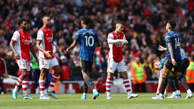 Duel sengit di Liga Inggris bakal terjadi dalam Arsenal vs Manchester United pada pekan ke-21 di Emirates, Minggu (22/1).