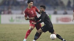 Bek Vietnam Doan Van Hau akhirnya menanggapi sindiran pelatih Timnas Indonesia Shin Tae Yong via media sosial soal aksi