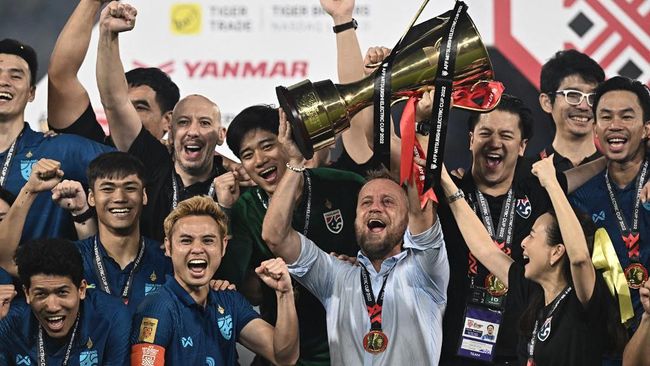Pelatih Thailand Mano Polking menegaskan tim Gajah Perang kini sah menjadi nomor satu di ASEAN usai menjuarai Piala AFF 2022, Senin (16/1).