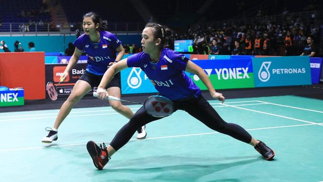 Ganda putri Indonesia Febriana Dwipuji Kusuma/Amalia Cahaya Pratiwi melangkah ke babak 16 besar Thailand Masters 2023.