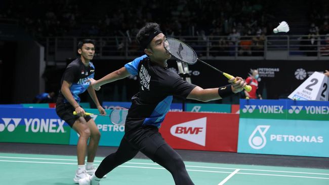Muhammad Shohibul Fikri/Bagas Maulana menjadi salah satu dari dua harapan Indonesia meraih gelar di kejuaraan badminton Thailand Masters 2023.