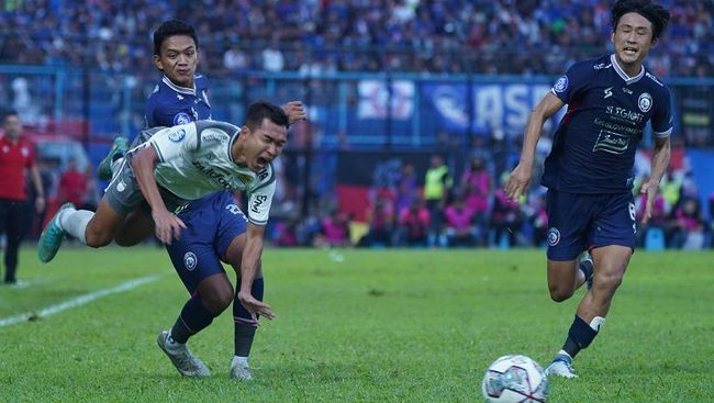 Berikut link live streaming Persib vs Arema dalam lanjutan Liga 1 yang berlangsung di Stadion Pakansari, Cibinong, Kamis (23/2).