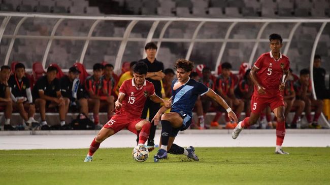 Timnas Indonesia U-20 akan menjalani laga pembuka di Piala Asia U-20 2023 dengan menghadapi Irak. Berikut prediksi Indonesia vs Irak di Piala Asia U-20.