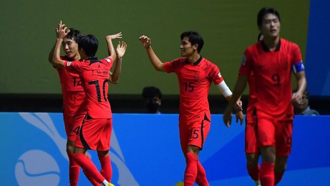 Dua pemain yang memuncaki daftar top skor Piala Asia U-17 2023 memiliki catatan gol ke gawang kesebelasan anggota ASEAN Football Federation (AFF).