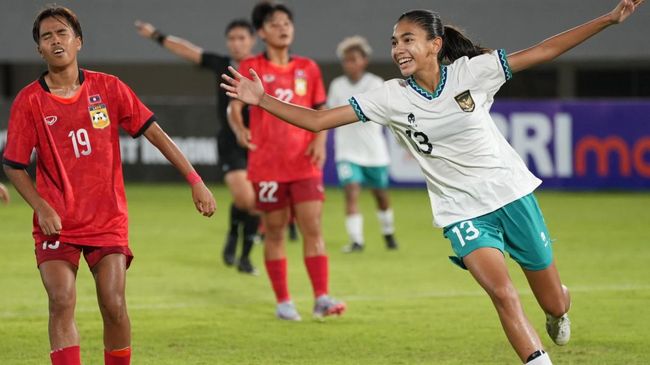 Penyerang Timnas Indonesia Putri U-19 Claudia Scheunemann berharap bisa tampil solid pada babak semifinal Piala AFF Wanita U-19 2023.