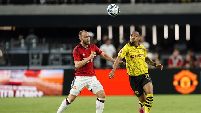 Dortmund sementara unggul 2-1 atas MU di babak pertama pada pertandingan uji coba yang digelar di Las Vegas, Amerika Serikat, Senin (31/7) pagi WIB.