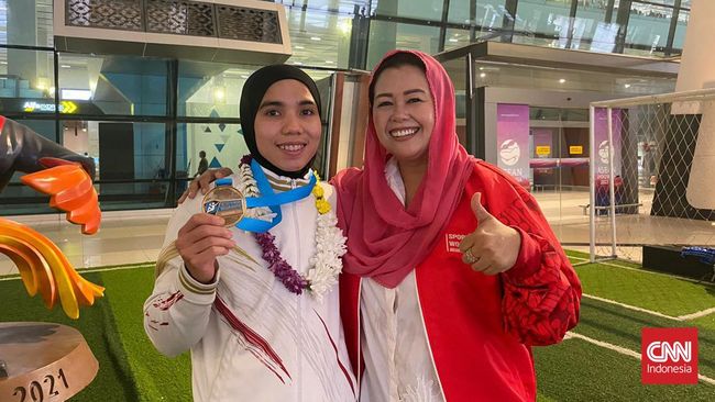 Atlet panjat tebing putri Indonesia Rajiah Sallsabillah mengaku tak menyangka bisa merebut medali emas Piala Dunia Panjat Tebing 2023.