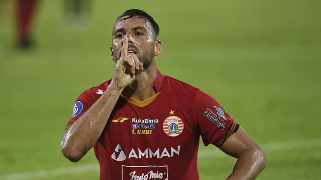 Pemain Persija Jakarta Marko Simic dipastikan tidak akan bermain saat melawan PSM Makassar pada pekan pertama Liga 1 2023/2024.
