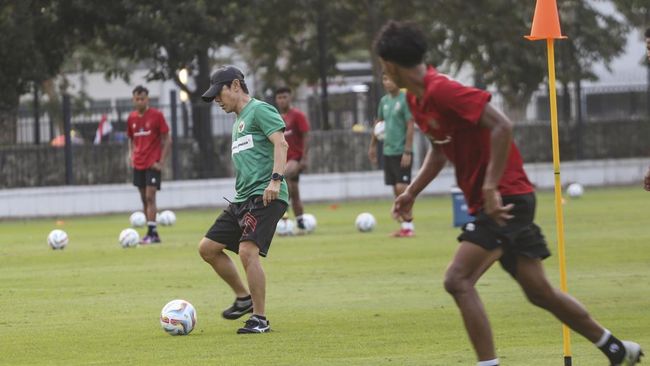Shin Tae Yong mengakui Timnas Indonesia U-23 meluapkan isi hatinya jelang melawan Malaysia di laga perdana Grup B Piala AFF U-23 2023.
