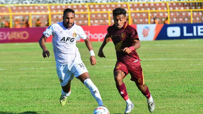 Pelatih PSM Makassar Bernardo Tavares mengakui musim ini jadi musim yang berat bagi timnya yang sudah dua kali menelan kekalahan kandang di awal musim.