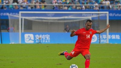 Timnas Indonesia U-24 kalah dari Uzbekistan pada babak 16 besar Asian Games 2022 (2023) di Stadion Sangcheng Sports Centre, Kamis (28/9) sore.