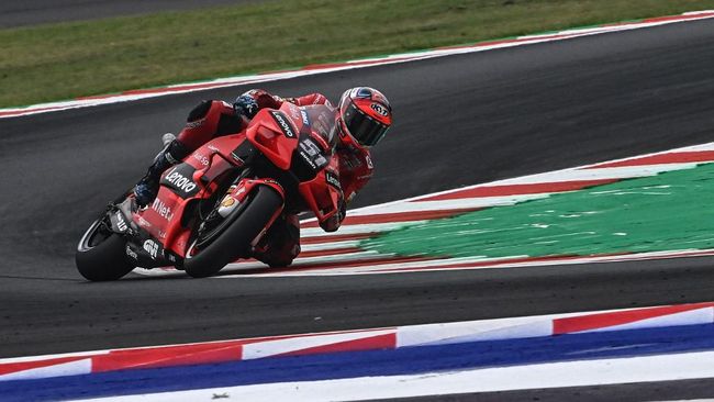Pembalap tes Ducati, Michele Pirro, menjadi yang tercepat pada FP1 MotoGP San Marino 2023 di Sirkuit Misano, Jumat (8/9), dengan Dani Pedrosa tampil impresif.