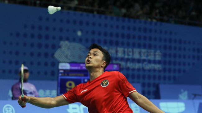 Anthony Ginting tersingkir di babak perempat final Asian Games usai kalah 13-21, 17-21 dari Li Shifeng, Kamis (5/10).