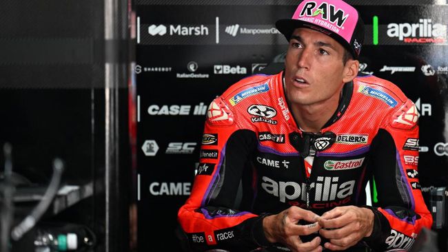 Pembalap Aprilia Aleix Espargaro memberi respons usai dirumorkan bakal pindah ke Honda untuk menggantikan Marc Marquez di MotoGP.