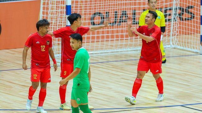 Timnas Futsal Indonesia akan melakoni laga penentuan di grup B melawan Arab Saudi. Berikut klasemen Kualifikasi Piala Asia Futsal 2024.