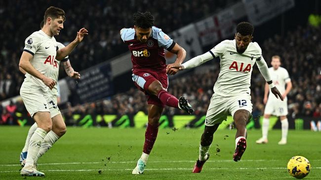 Aston Villa masuk zona empat besar setelah mengalahkan Tottenham Hotspur 2-1 pada pekan ke-13 Liga Inggris.