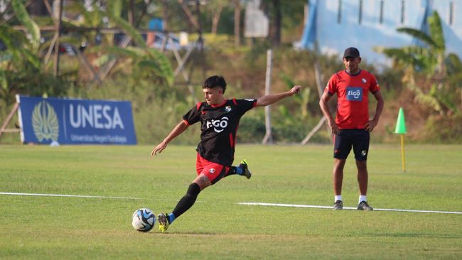 Pelatih Panama U-17, Mike Stump memprediksi Timnas Indonesia U-17 akan mengesankan banyak orang di Piala Dunia U-17 2023.