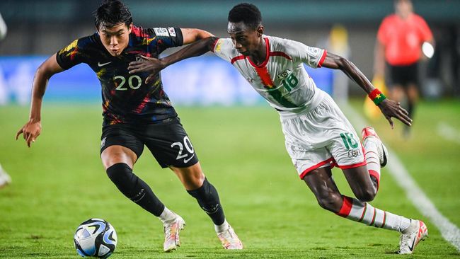 Burkina Faso sukses mengalahkan Korea Selatan 2-1 pada laga pamungkas Grup E Piala Dunia U-17 2023, Sabtu (18/11).