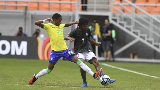 Pelatih Kaledonia Baru U-17 Leonardo Lopez menyampaikan respons bijaksana usai timnya kebobolan 19 gol dalam dua pertandingan di Piala Dunia U-17 2023.