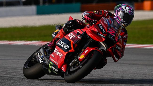 Pembalap Ducati Enea Bastianini menceritakan soal momen tragis pada MotoGP 2023 yang membuatnya hampir didepak dari tim juara tersebut.