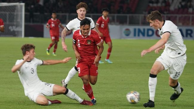 Arkhan Fikri mengaku sempat minder saat bergabung dengan Timnas Indonesia yang akan tampil di Piala Asia 2023 (2024).