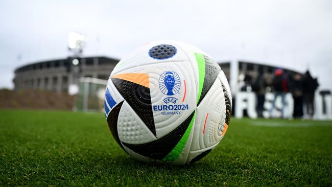 UEFA siap menggunakan teknologi khusus untuk mendeteksi handball demi menghindari kontroversi di Euro 2024.
