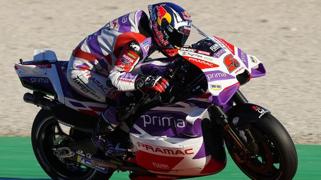 Johann Zarco mengaku sempat ingin pensiun setelah kehilangan tempat di Pramac Ducati. Namun ia kini siap menyongsong musim baru bersama LCR Honda.