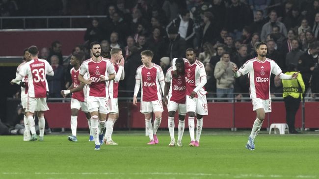 Ajax Amsterdam menelan kekalahan mengejutkan di ajang Piala Belanda. Mereka tumbang di tangan Hercules yang merupakan tim amatir.