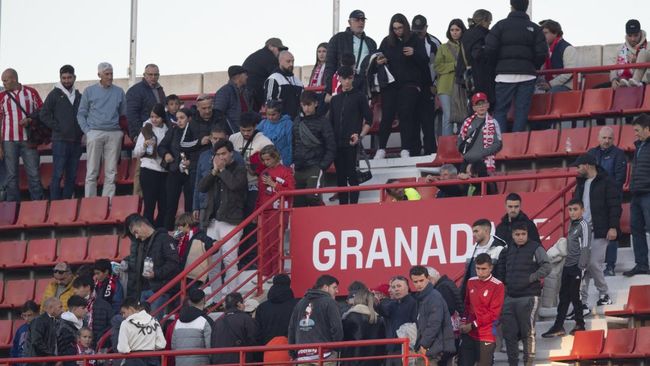 Pihak klub Granada dan Athletic Bilbao ungkap penyebab seorang penonton meninggal di stadion pada Minggu (10/12).