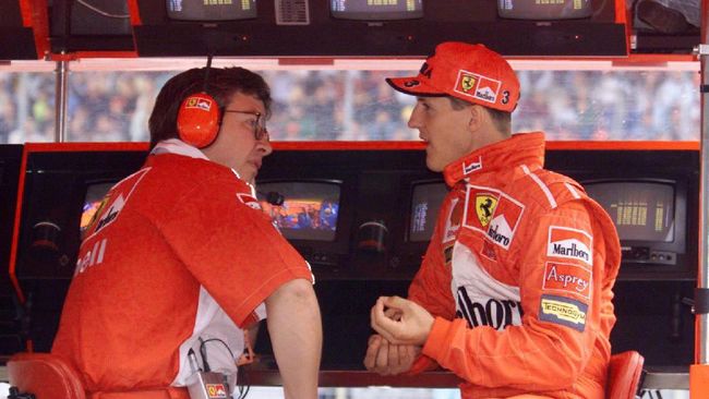 Mantan pembalap Perry McCarthy yang merupakan rekan Michael Schumacher menyebut nasib sang legenda Formula 1 begitu menyedihkan.